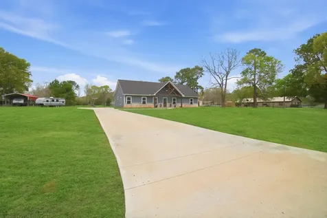 386 Pearl Thomas Road Livingston TX 77351