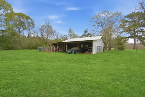 386 Pearl Thomas Road Livingston TX 77351