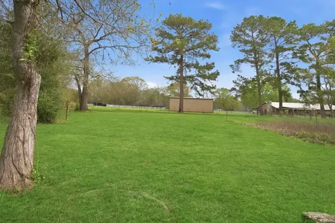 386 Pearl Thomas Road Livingston TX 77351