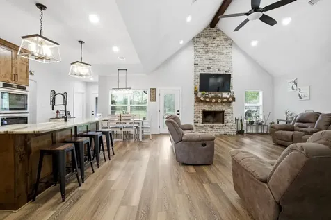 386 Pearl Thomas Road Livingston TX 77351