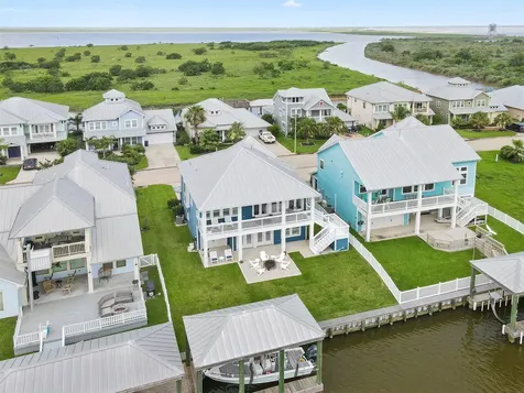 5425 Brigantine Cay Court Texas City TX 77590