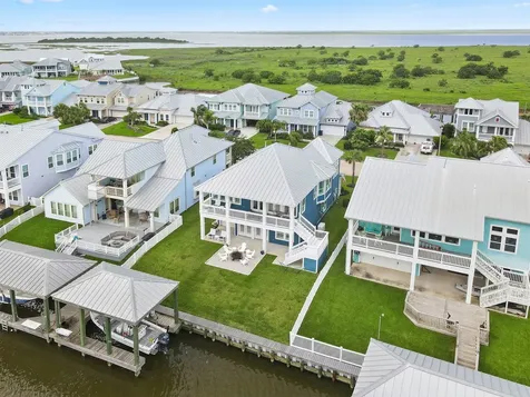 5425 Brigantine Cay Court Texas City TX 77590