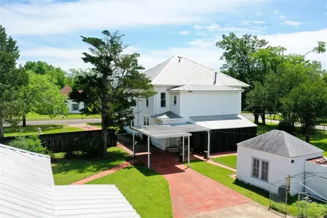 702 S 9th Avenue Teague TX 75860