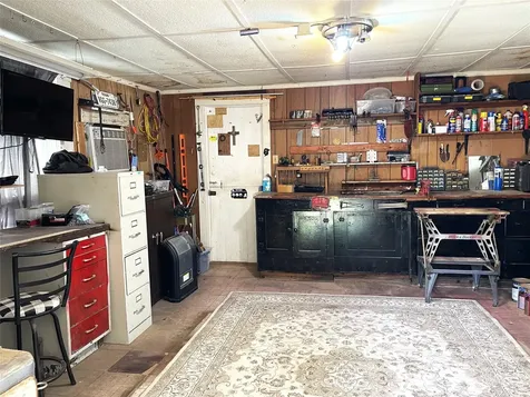 702 S 9th Avenue Teague TX 75860