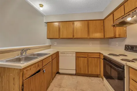 6345 Cattails Lane Houston TX 77035