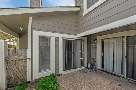 6345 Cattails Lane Houston TX 77035