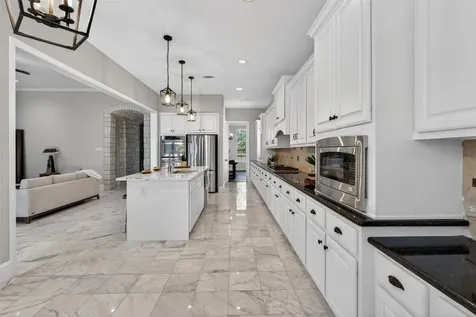10 Almondell Court Magnolia TX 77354