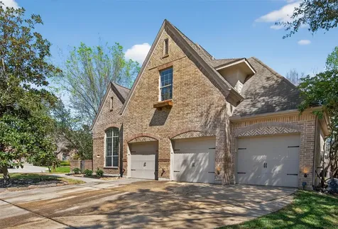 10 Almondell Court Magnolia TX 77354