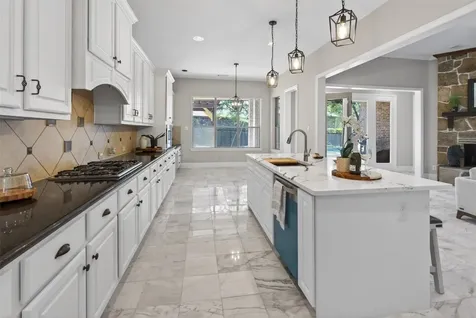 10 Almondell Court Magnolia TX 77354