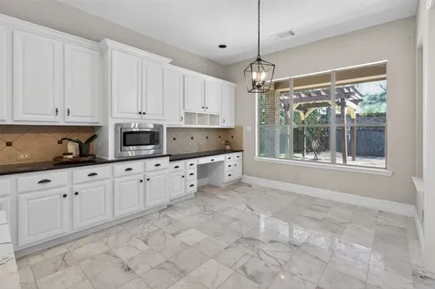 10 Almondell Court Magnolia TX 77354