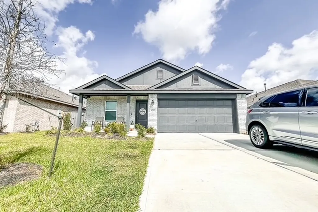 4219 Sonora Prairie Trail Baytown TX 77521