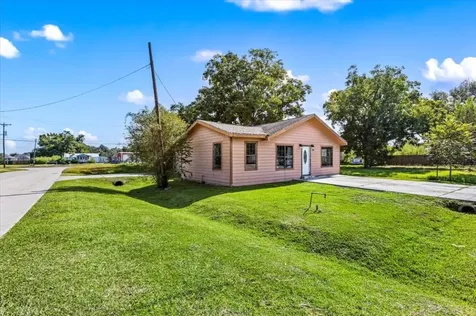 3201 Avenue F Dickinson TX 77539
