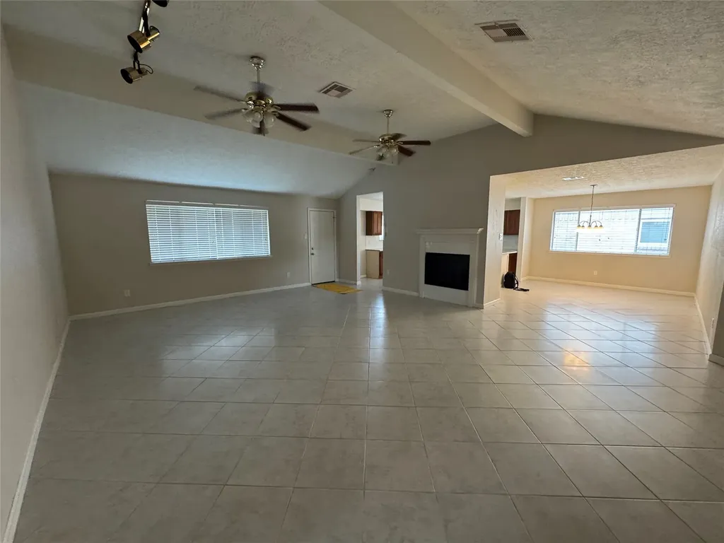 2519 Wheelwright Lane Friendswood TX 77546