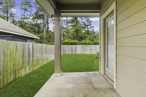121 New Dawn Trail Huntsville TX 77320