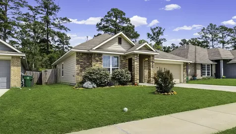 121 New Dawn Trail Huntsville TX 77320
