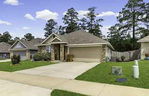 121 New Dawn Trail Huntsville TX 77320