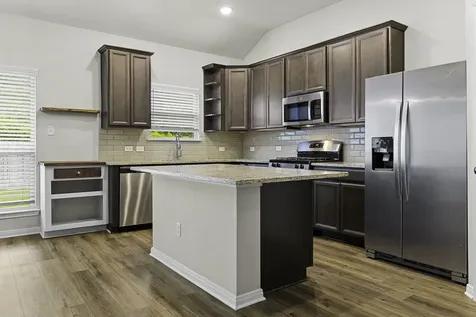 121 New Dawn Trail Huntsville TX 77320
