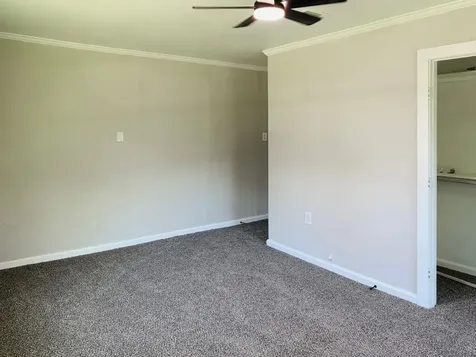 427 Wood Street Navasota TX 77868