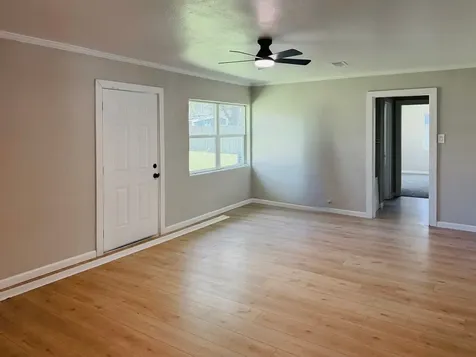 427 Wood Street Navasota TX 77868
