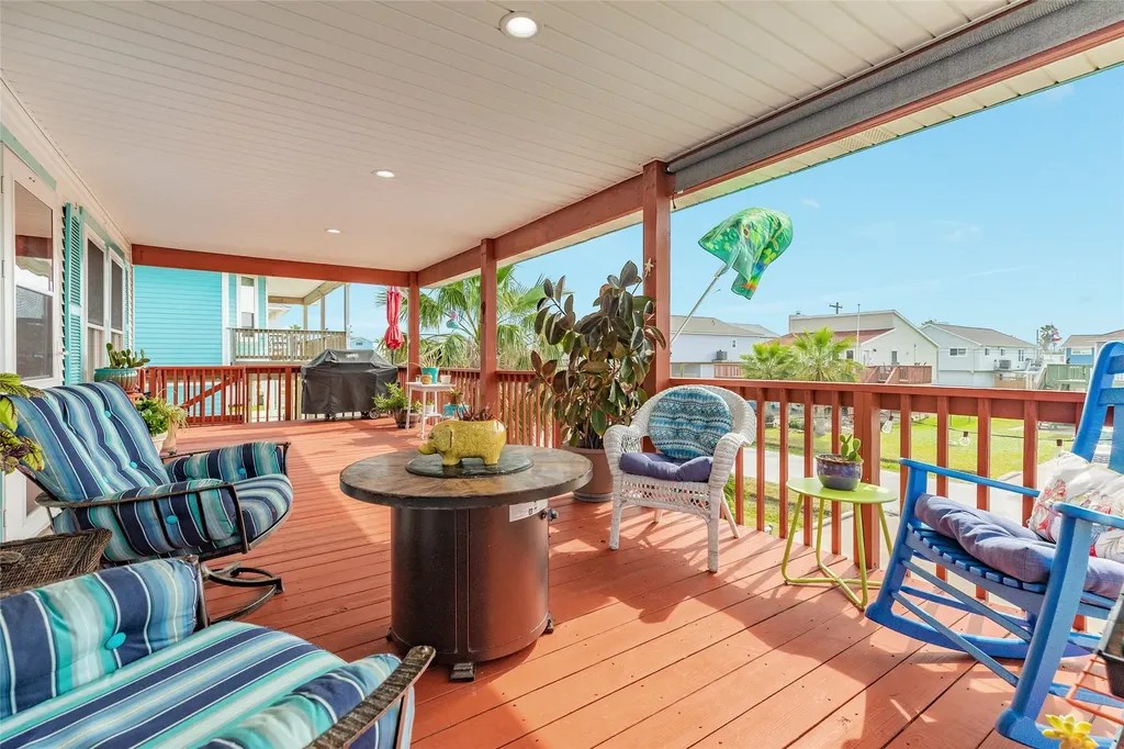 4127 Fort Bend Drive Galveston TX 77554