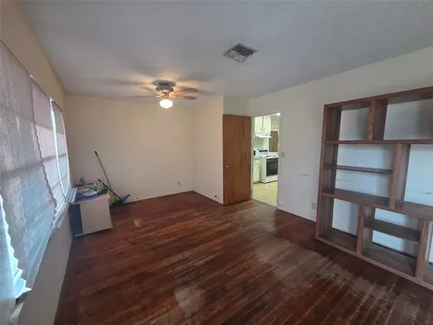 1216 Merchant Street El Campo TX 77437