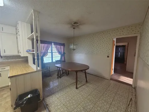 1216 Merchant Street El Campo TX 77437