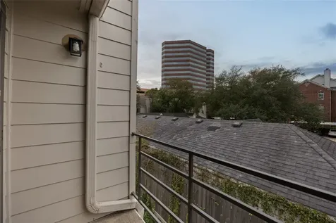 2668 Bering Drive 2668 Houston TX 77057
