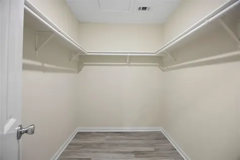 2668 Bering Drive 2668 Houston TX 77057