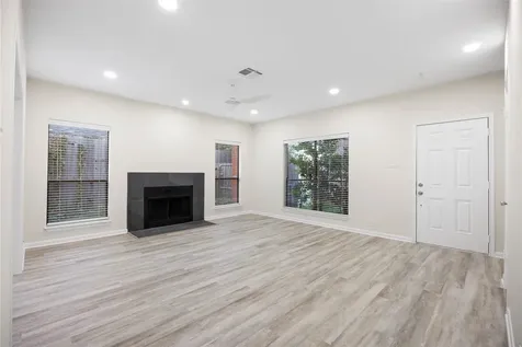 2668 Bering Drive 2668 Houston TX 77057