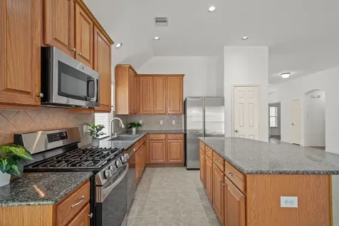 8315 Golden Harbour Missouri City TX 77459