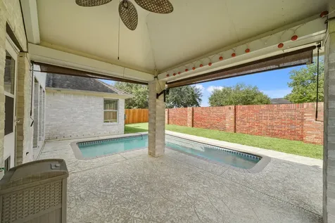 8315 Golden Harbour Missouri City TX 77459