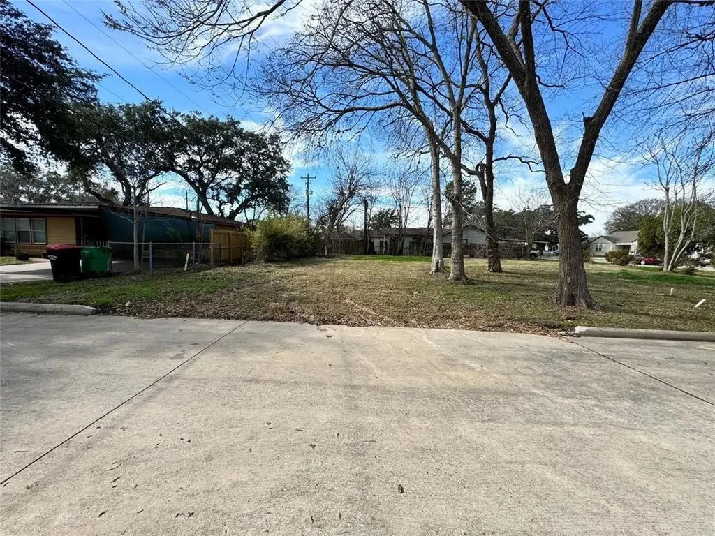 1700 Florida Street Baytown TX 77520