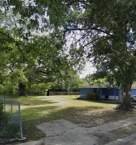 5017 Southwind Street Houston TX 77033