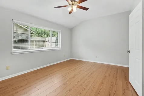 7731 Western Oak Lane Houston TX 77040