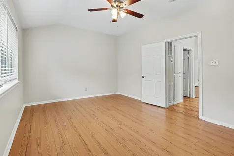 7731 Western Oak Lane Houston TX 77040