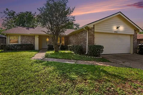 7731 Western Oak Lane Houston TX 77040