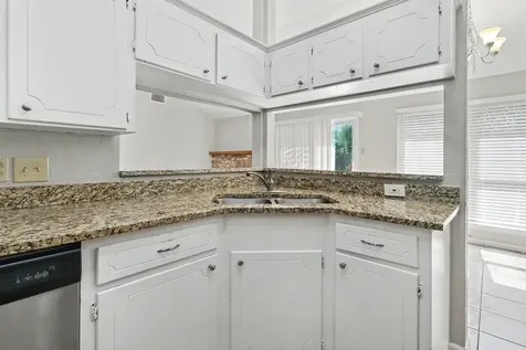 7731 Western Oak Lane Houston TX 77040