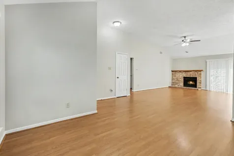 7731 Western Oak Lane Houston TX 77040