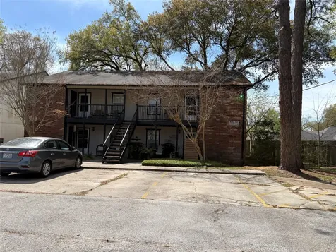 312 S Poplar Street 4 Tomball TX 77375