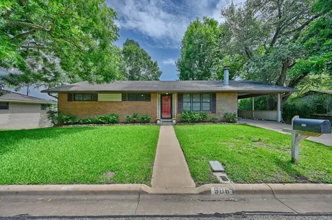 906 Carlee Drive Brenham TX 77833