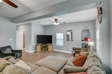 15410 San Jacinto Street Hamshire TX 77622