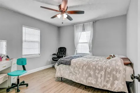 15410 San Jacinto Street Hamshire TX 77622
