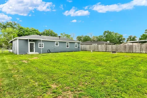 15410 San Jacinto Street Hamshire TX 77622