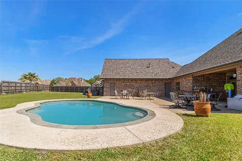 3349 Fiddlers Green Bryan TX 77808