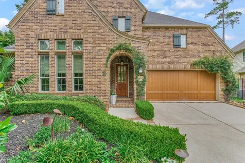 30 W Twin Ponds Court Tomball TX 77375