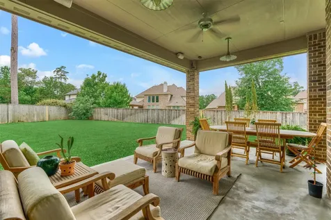 30 W Twin Ponds Court Tomball TX 77375