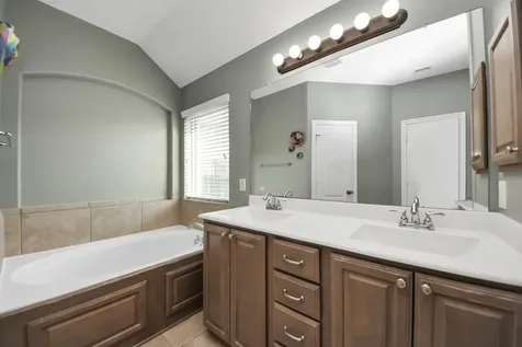 2402 Village Lakes Drive Katy TX 77493