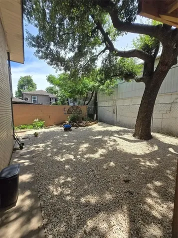 3910 Dallas Street 3 Houston TX 77023
