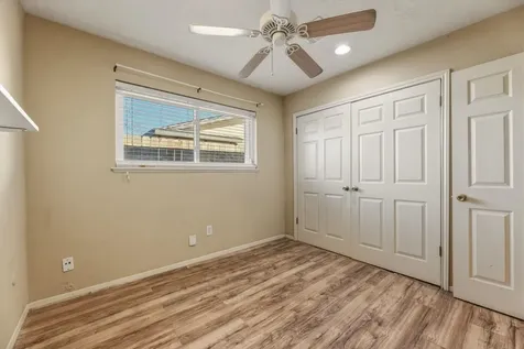 5211 Court Road Houston TX 77053