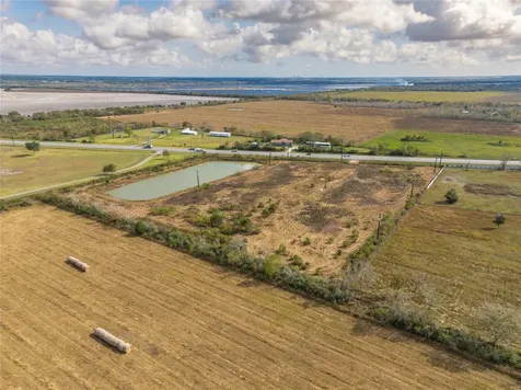10212 Highway 35 Liverpool TX 77577